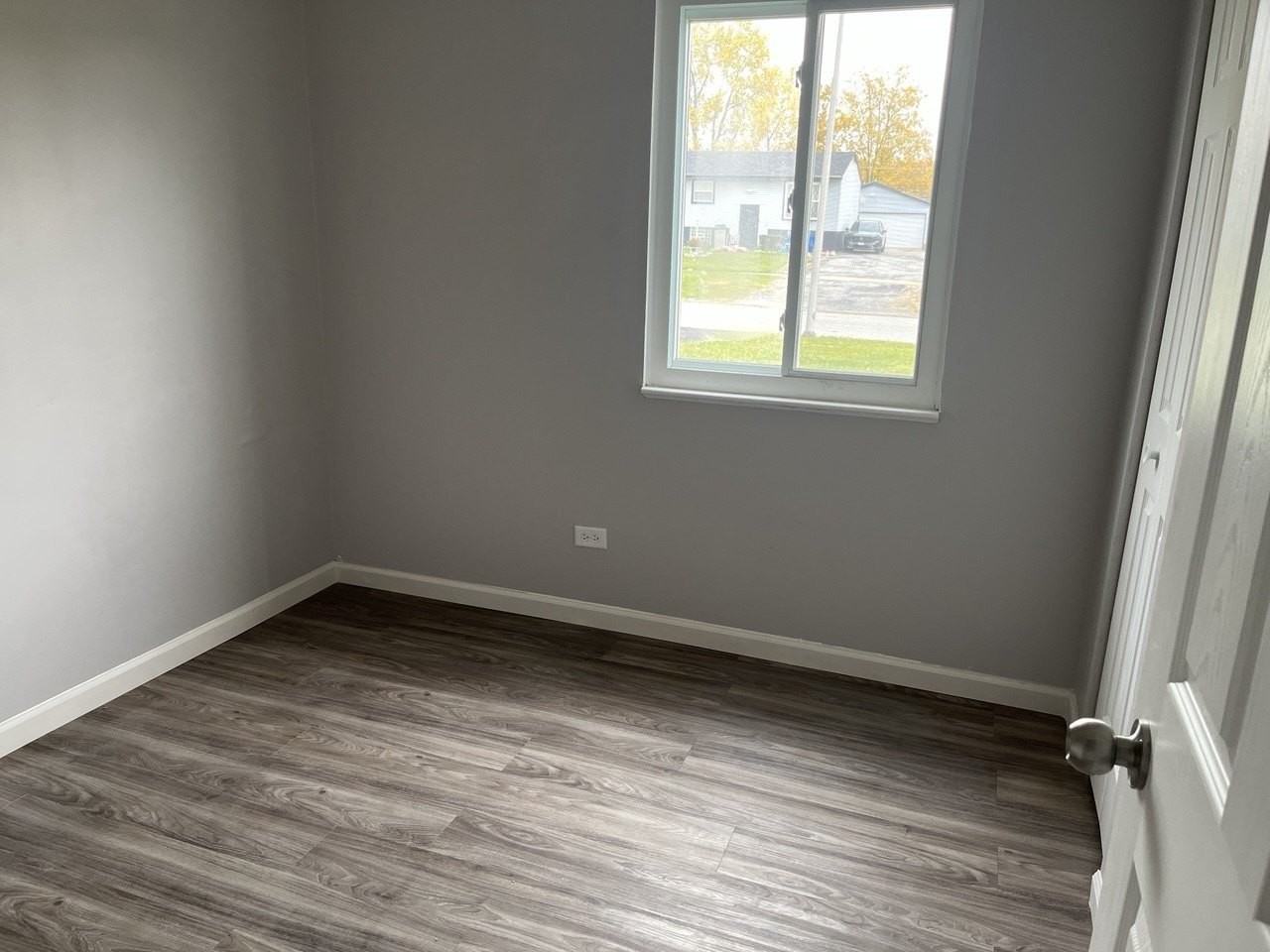 1918 Ashland Avenue - Photo 6 of 12