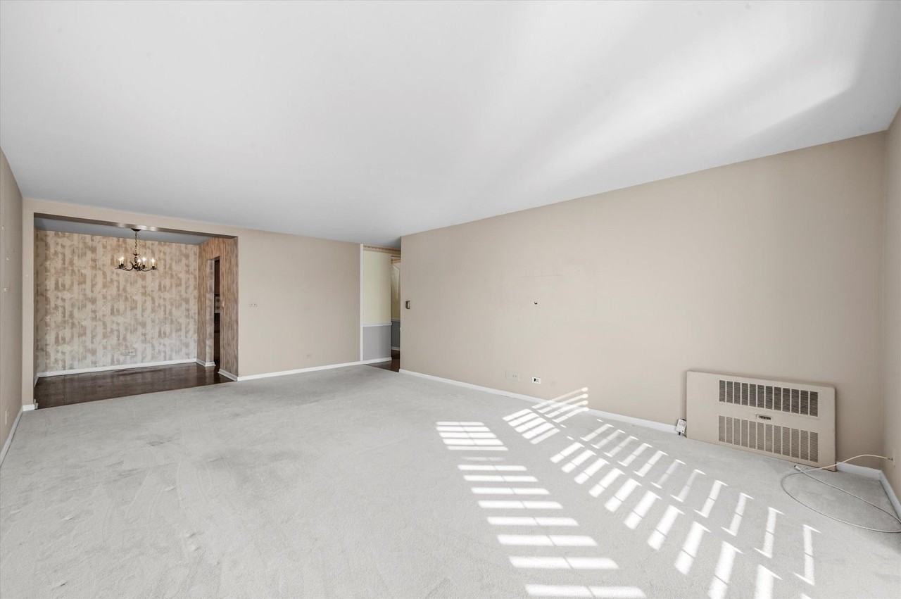 2300 Windsor Mall #2G - Photo 6 of 13