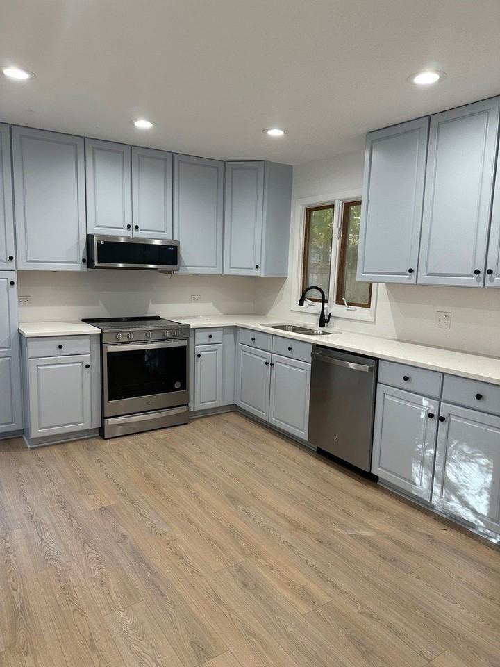 938 Hemlock St - Photo 2 of 8