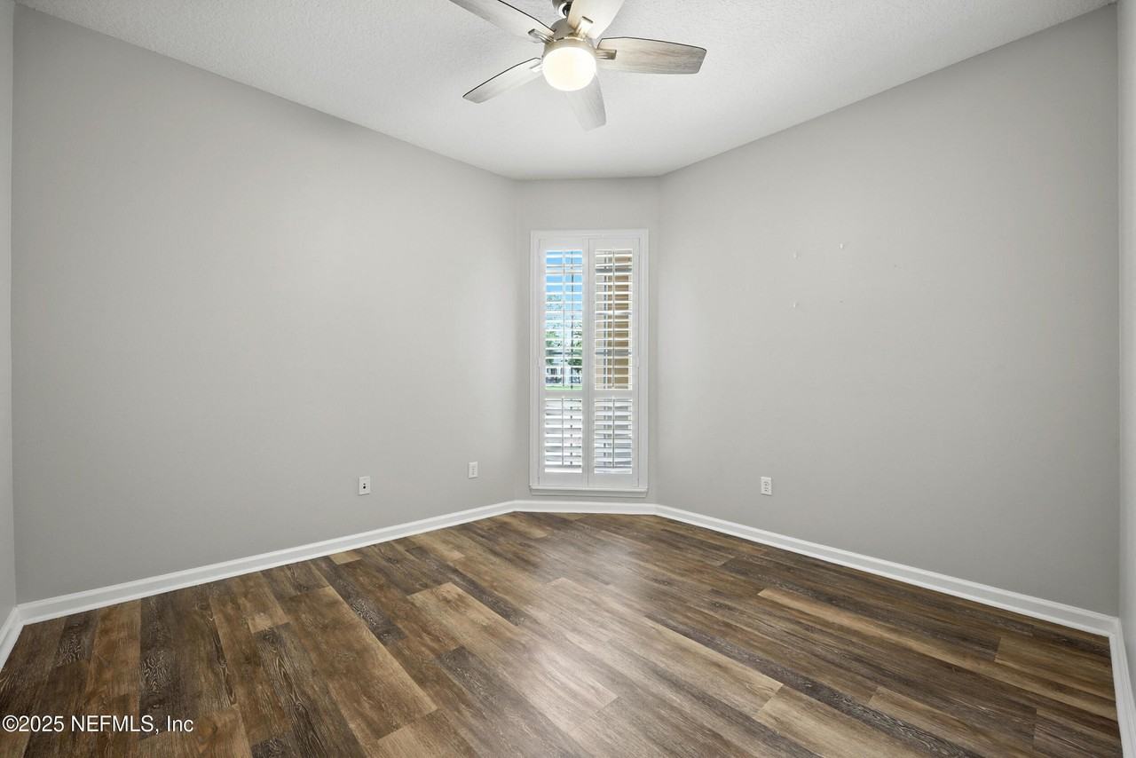 4565 E Seneca Dr - Photo 6 of 50