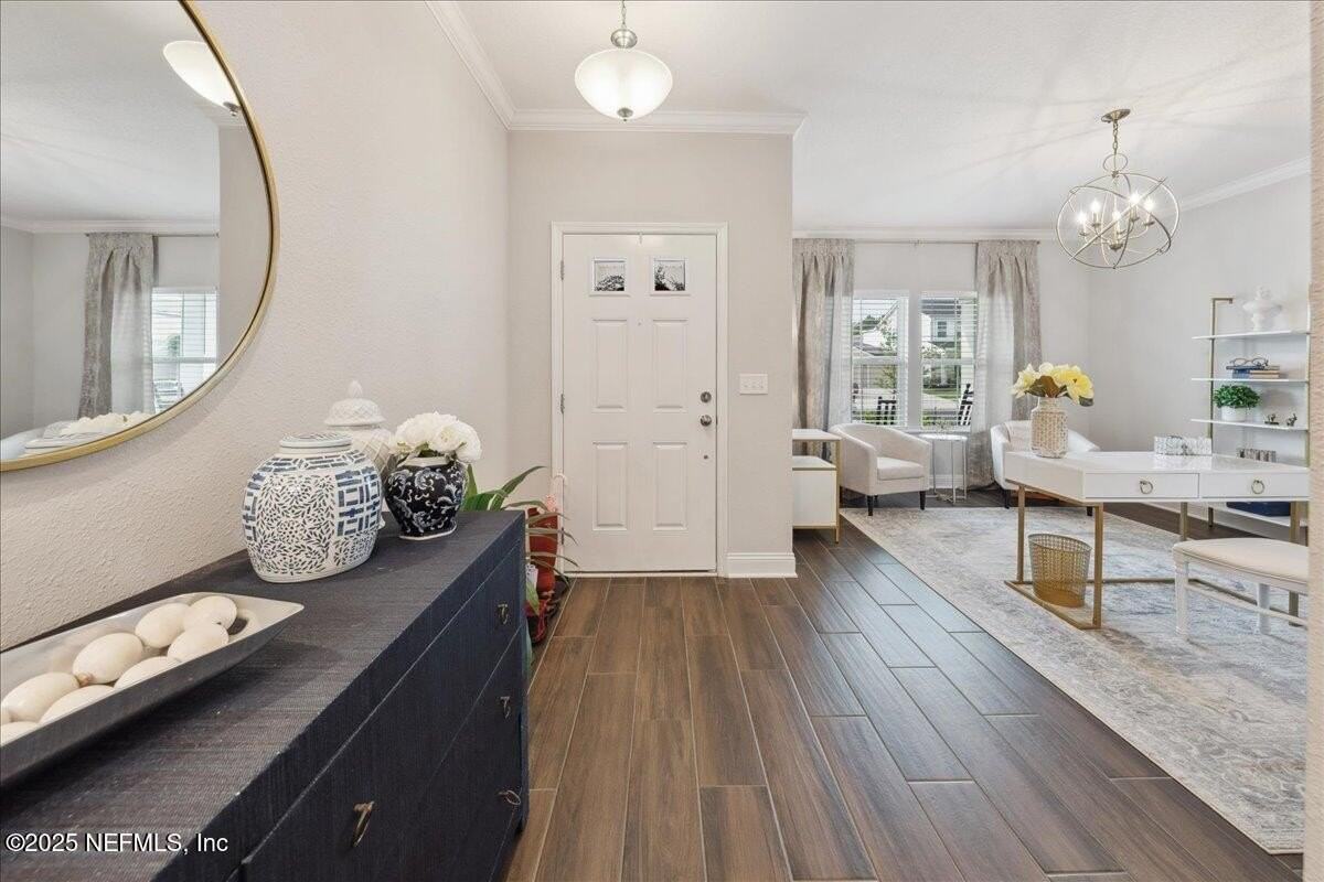 552 Meadow Creek Dr - Photo 2 of 50