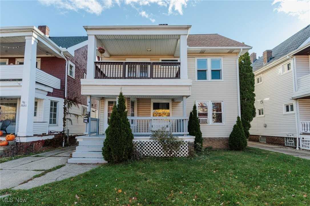 2035 Chesterland Ave Unit Up #UP - Photo 2 of 44