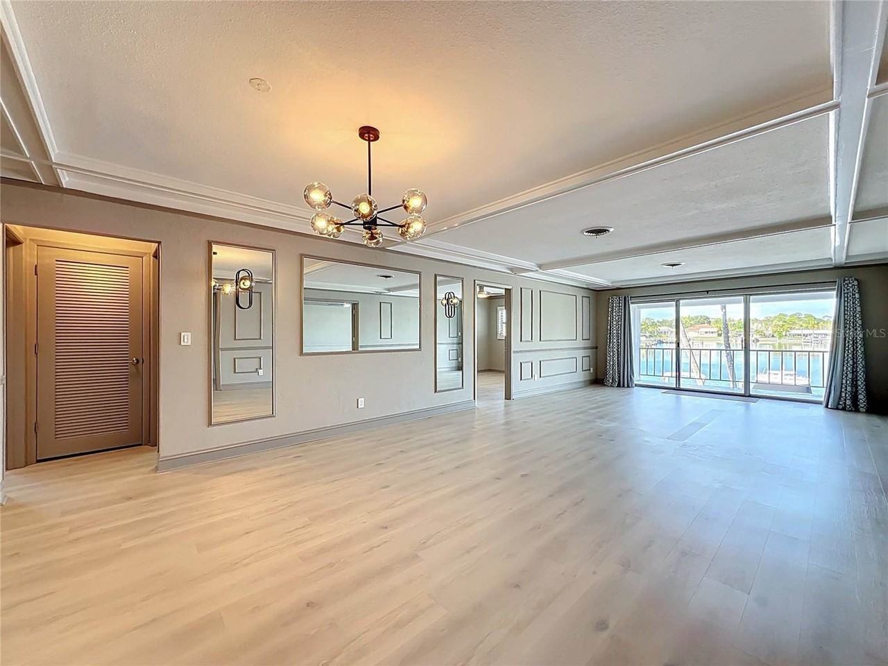 3717 46th Avenue South #11 - Photo 4 of 43