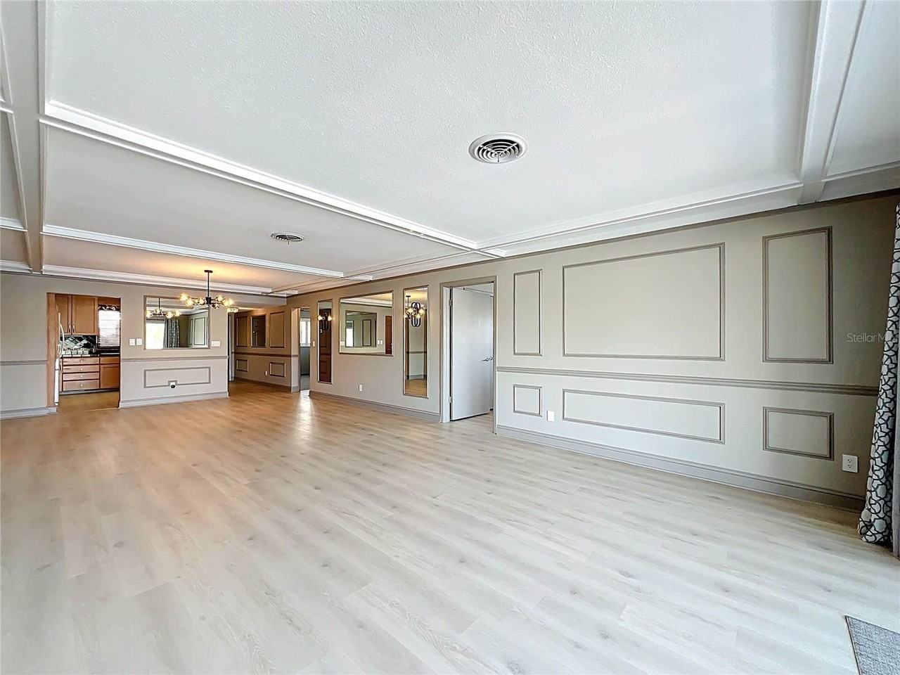 3717 46th Avenue South #11 - Photo 5 of 43