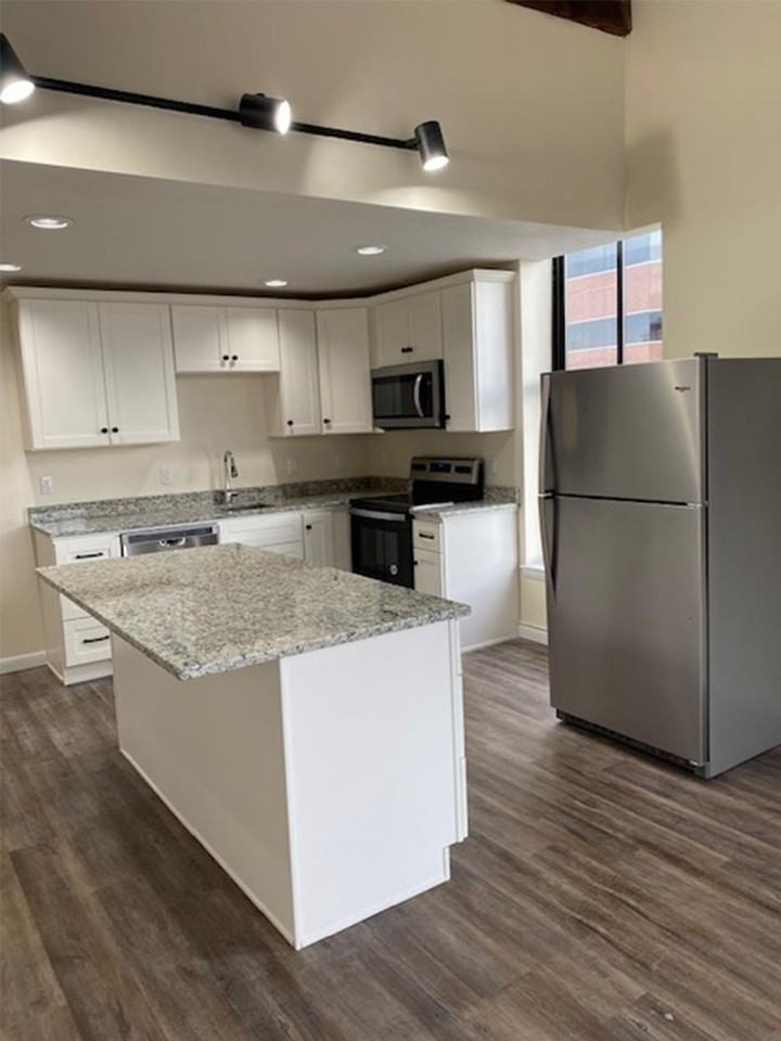 1181 Elm St - Photo 3 of 5