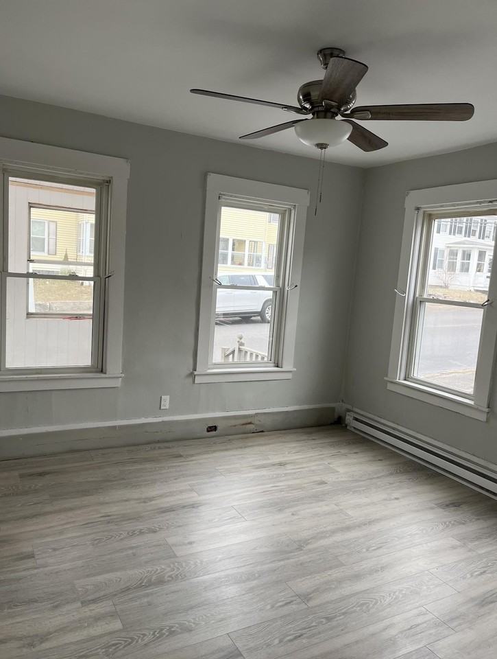 56 Franklin St - Photo 4 of 9