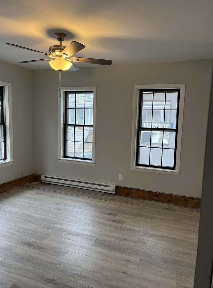 56 Franklin St - Photo 5 of 9