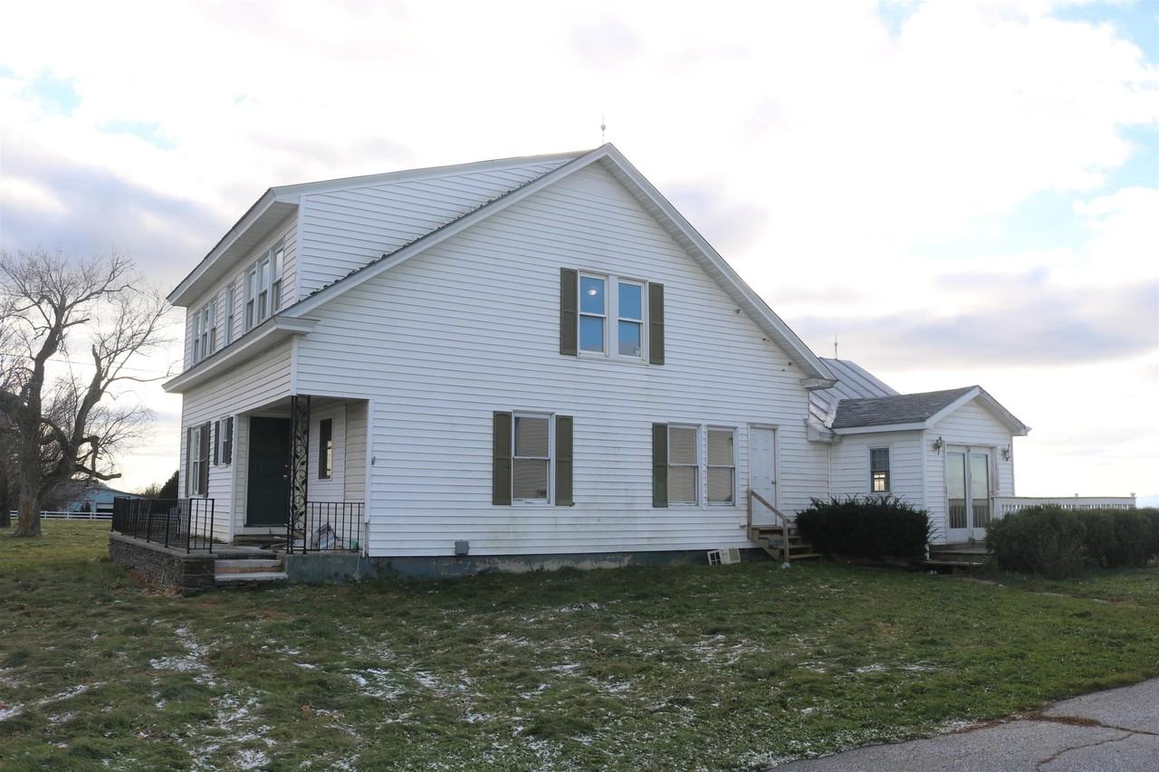 2596 Highgate Rd - Photo 3 of 16