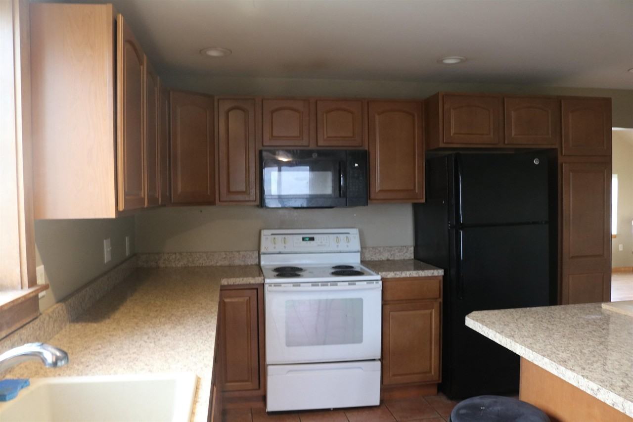 2596 Highgate Rd - Photo 6 of 16