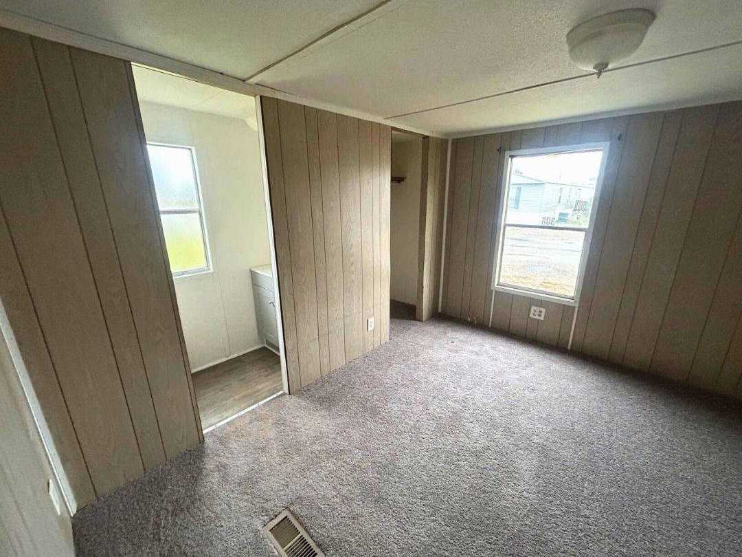 308 Walker Ct #308RTO - Photo 7 of 8