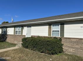 824 S Patterson Ave - Photo 1 of 1