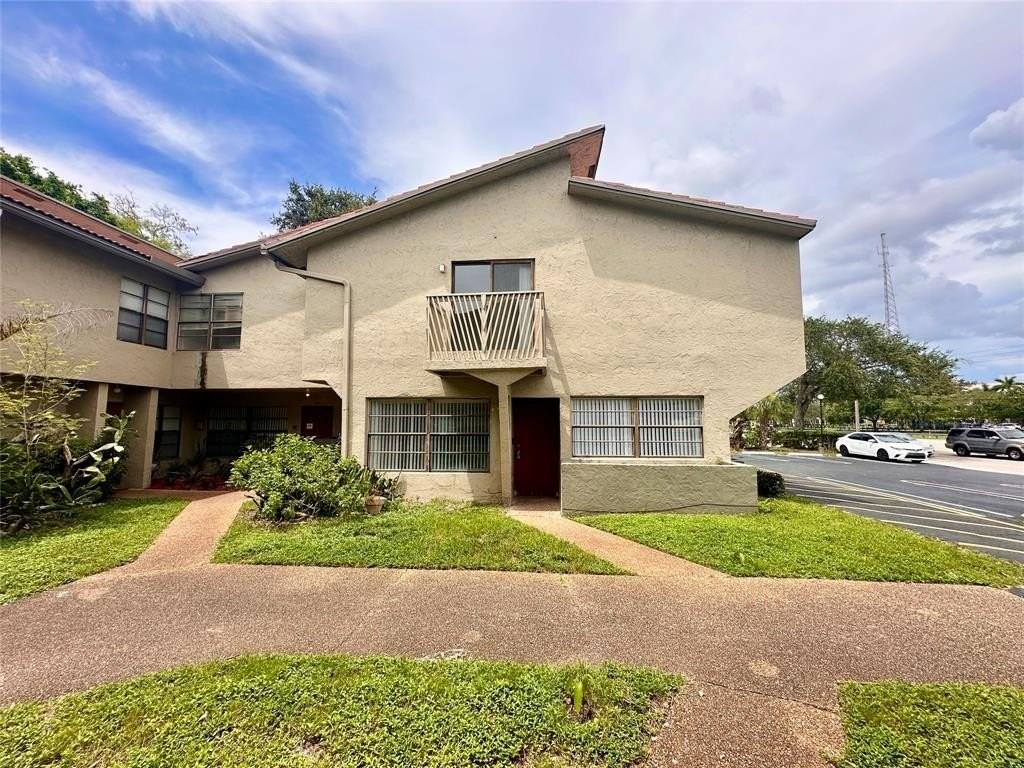 2580 Coral Springs Drive