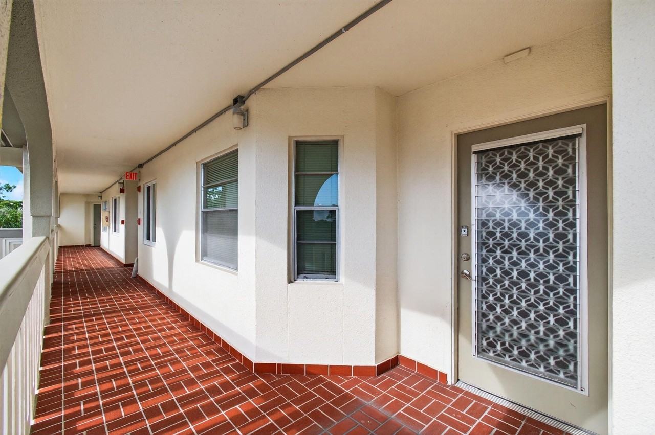 1501 Cayman Way #C4 - Photo 6 of 50