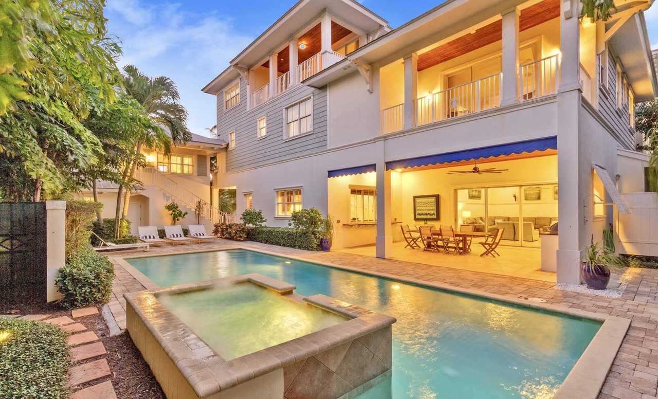 111 Beachwalk Ln - Photo 5 of 50