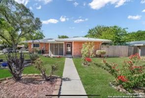 featured image of 146 Teakwood Ln