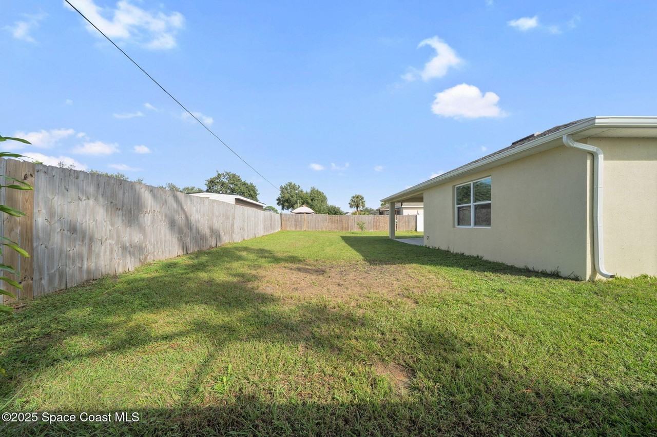 434 Borraclough Avenue Northwest - Photo 7 of 32