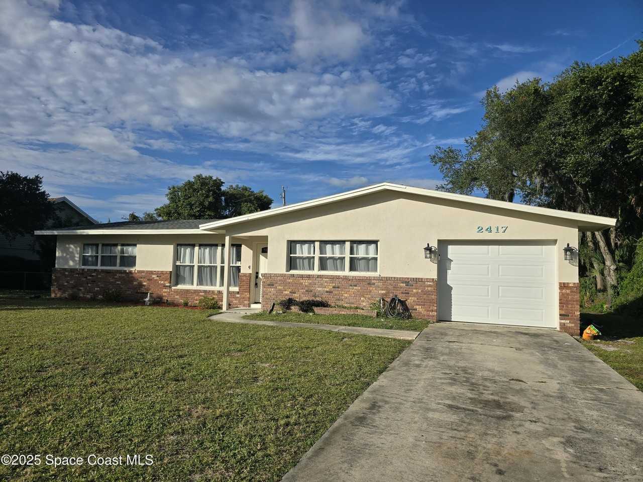 2417 Colonial Dr - Photo 7 of 50