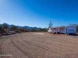 featured image of 16696 N Palomino Pl