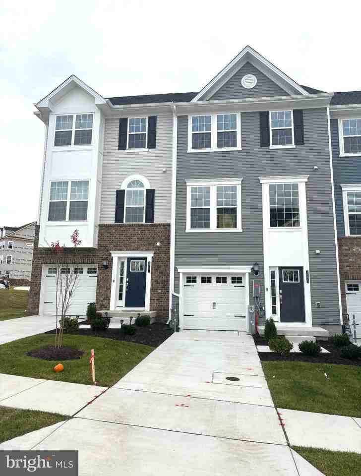 Meander Ct - Photo 2 of 16