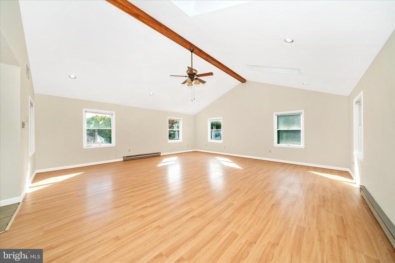 180 Wicomico Drive - Photo 4 of 50