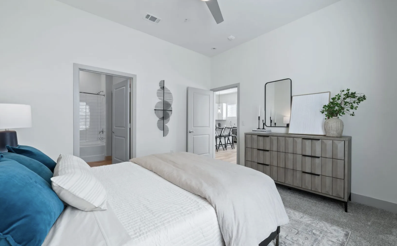 2000 Pecan Street East - Photo 7 of 20