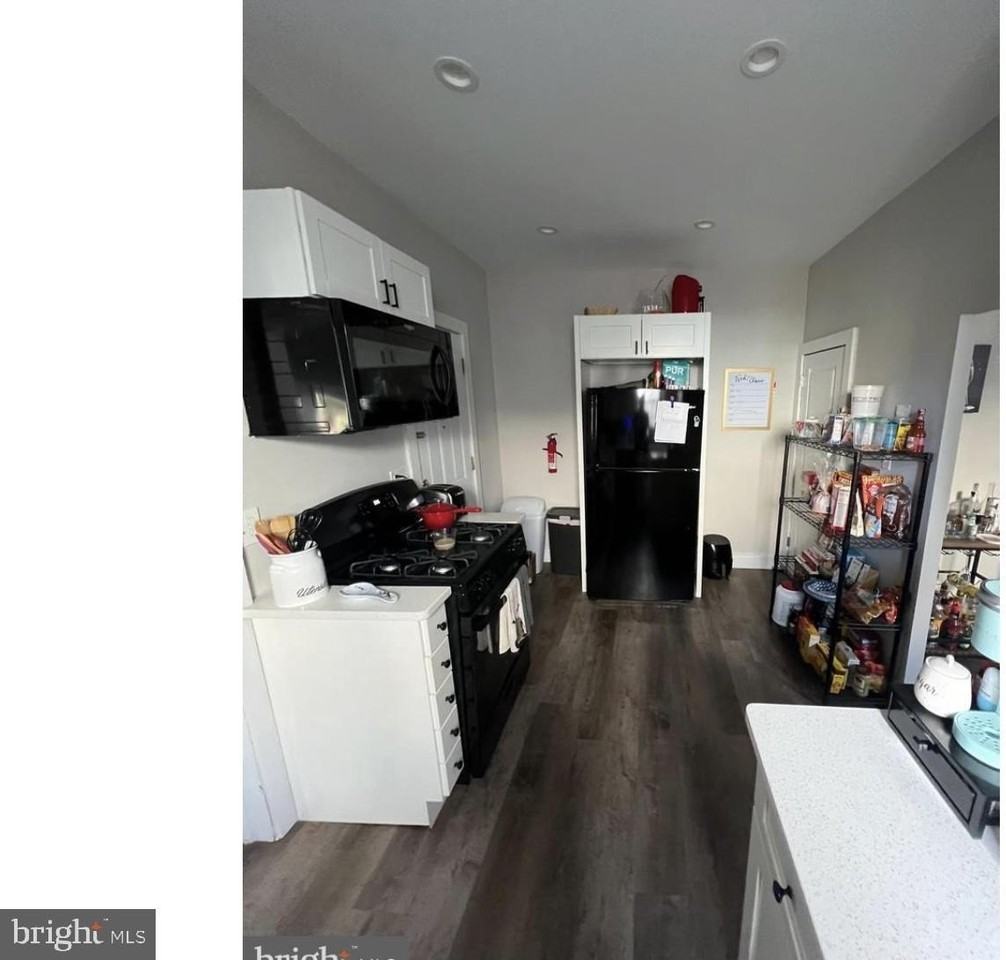 28 Zane St Unit 28 #28 - Photo 6 of 10