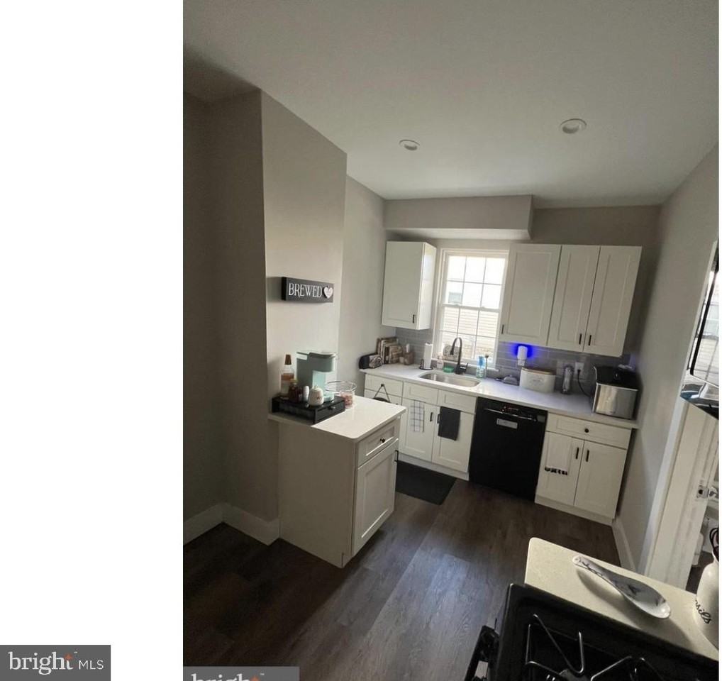 28 Zane St Unit 28 #28 - Photo 7 of 10