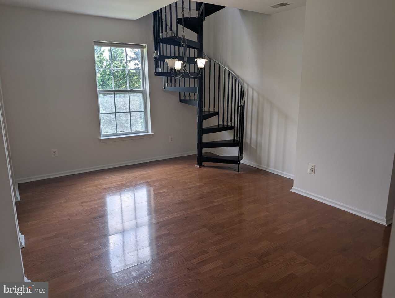 204 Riverbirch Cir Unit 204 #204 - Photo 7 of 24