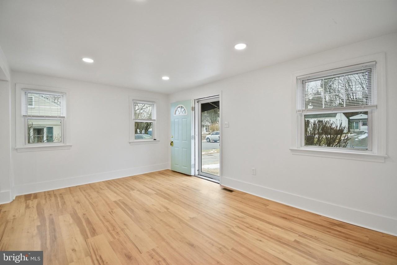 11 Beryl Rd - Photo 3 of 14