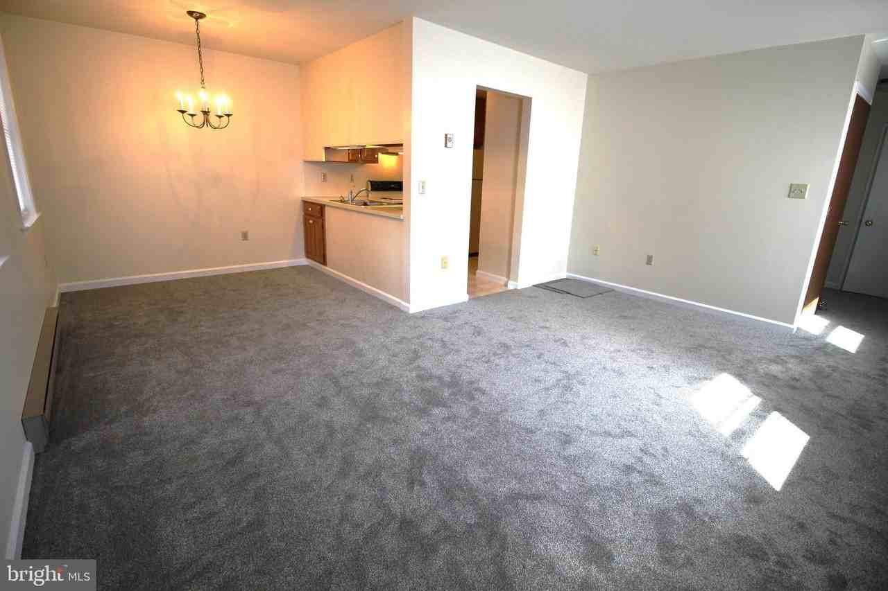 6 Cardinal Dr Apt 8 #8 - Photo 4 of 10