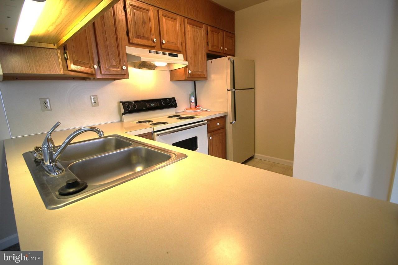 6 Cardinal Dr Apt 8 #8 - Photo 5 of 10