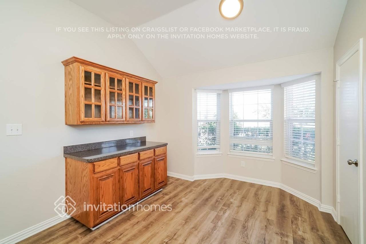 109 Troy Ln - Photo 4 of 14