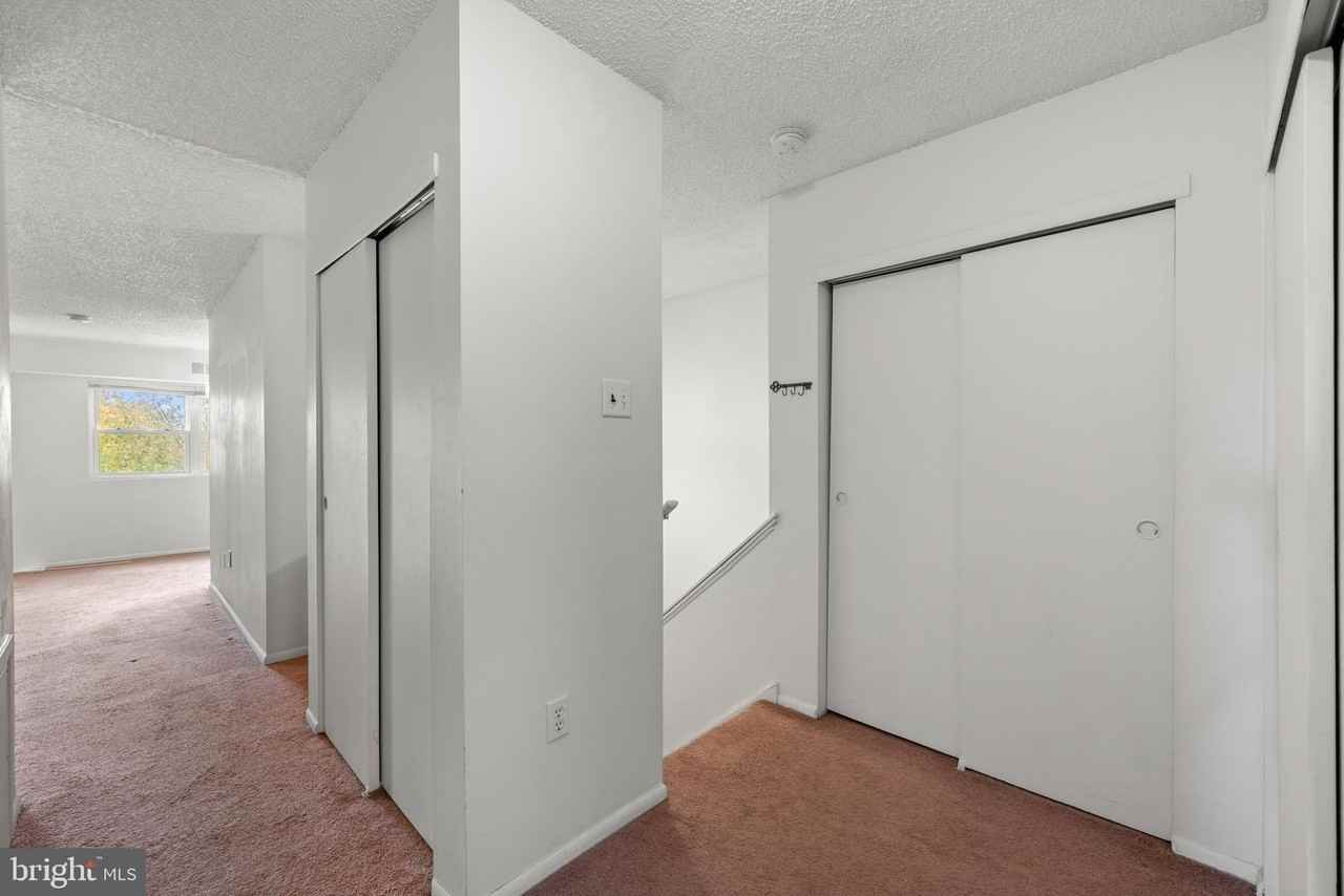 424 Meadowview Ln Unit 424 #424 - Photo 5 of 26