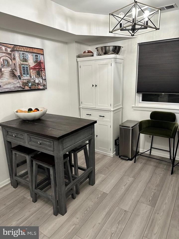 103 Shannon Dr - Photo 3 of 9