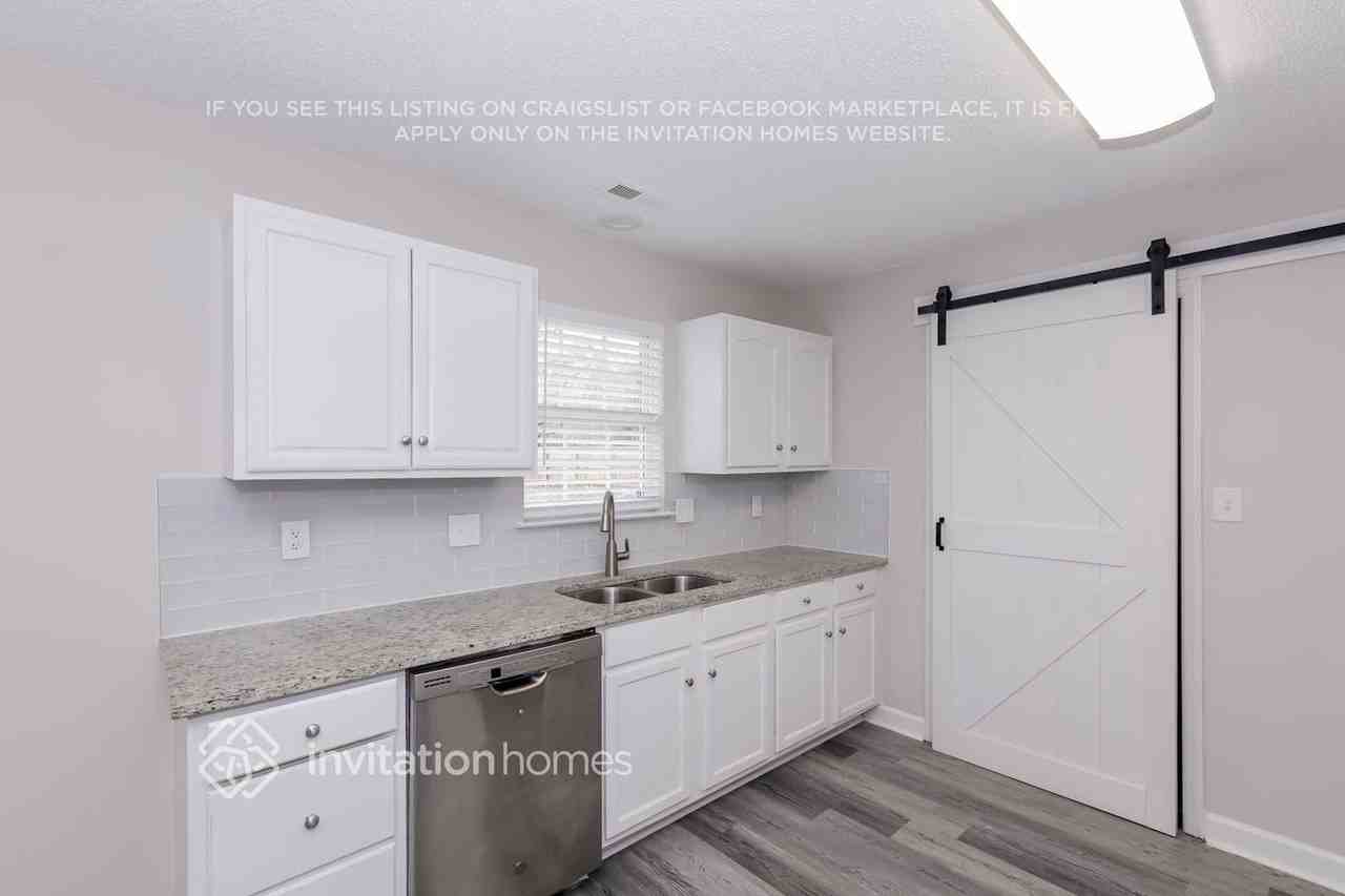 4411 Allibrook Way - Photo 6 of 16