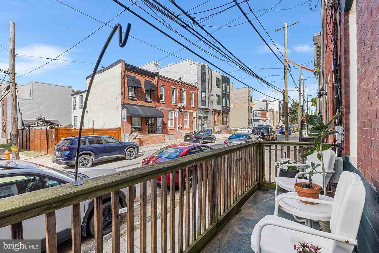 2718A W Jefferson St - Photo 2 of 28