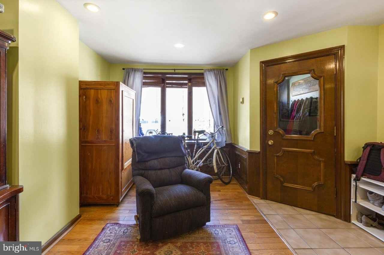 3285 Chatham St - Photo 3 of 32