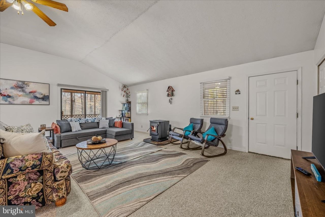 67 Tranquil Way - Photo 4 of 37