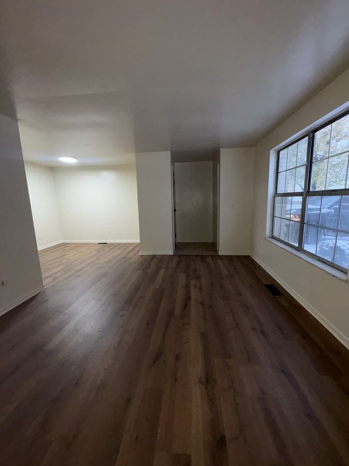 5317 Greencroft Drive #5317 - Photo 3 of 14