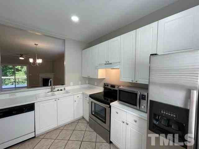 1007 Willowedge Court - Photo 5 of 21