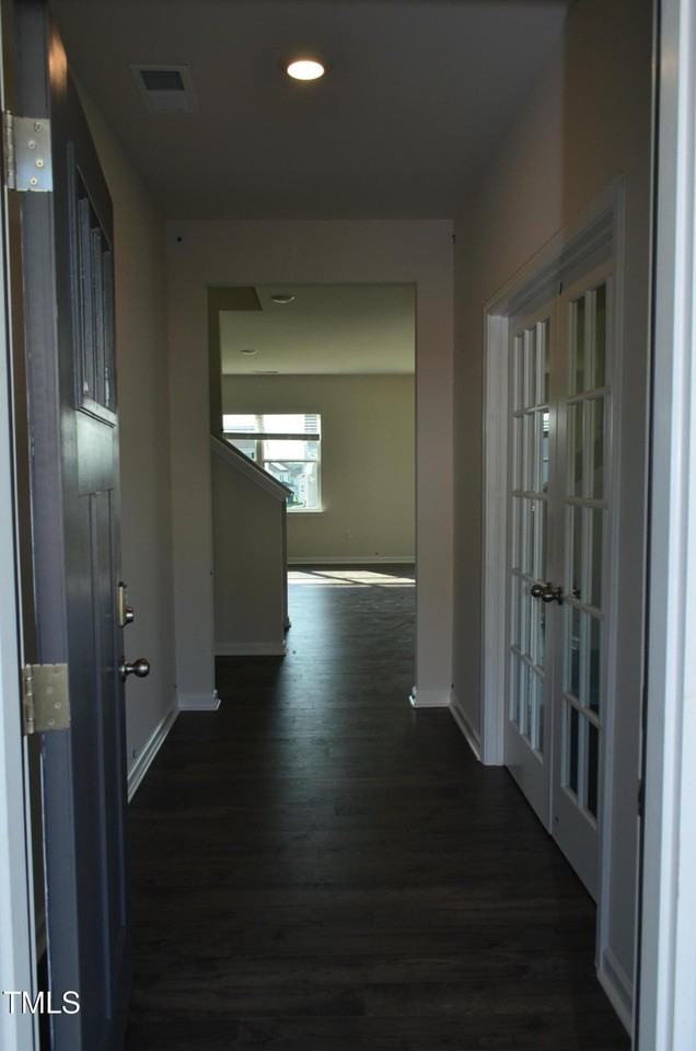 136 Pisgah St - Photo 5 of 30