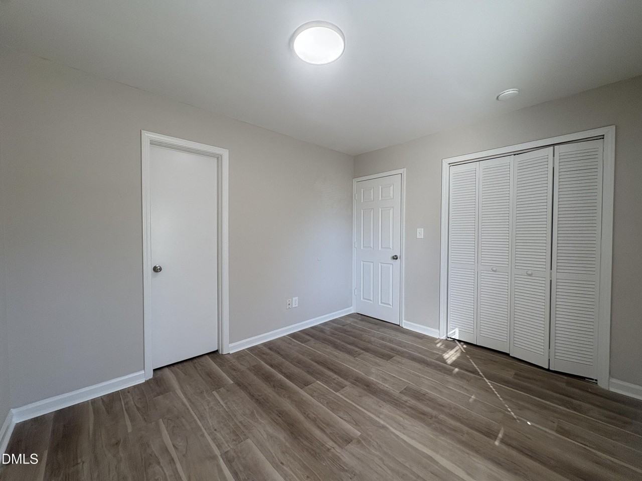 1901 Tischer Rd Apt B #B - Photo 7 of 14