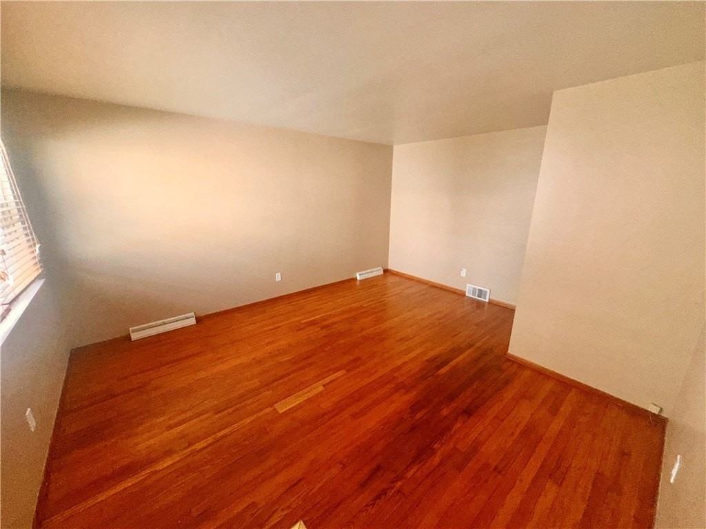 22 Lemon St - Photo 5 of 10