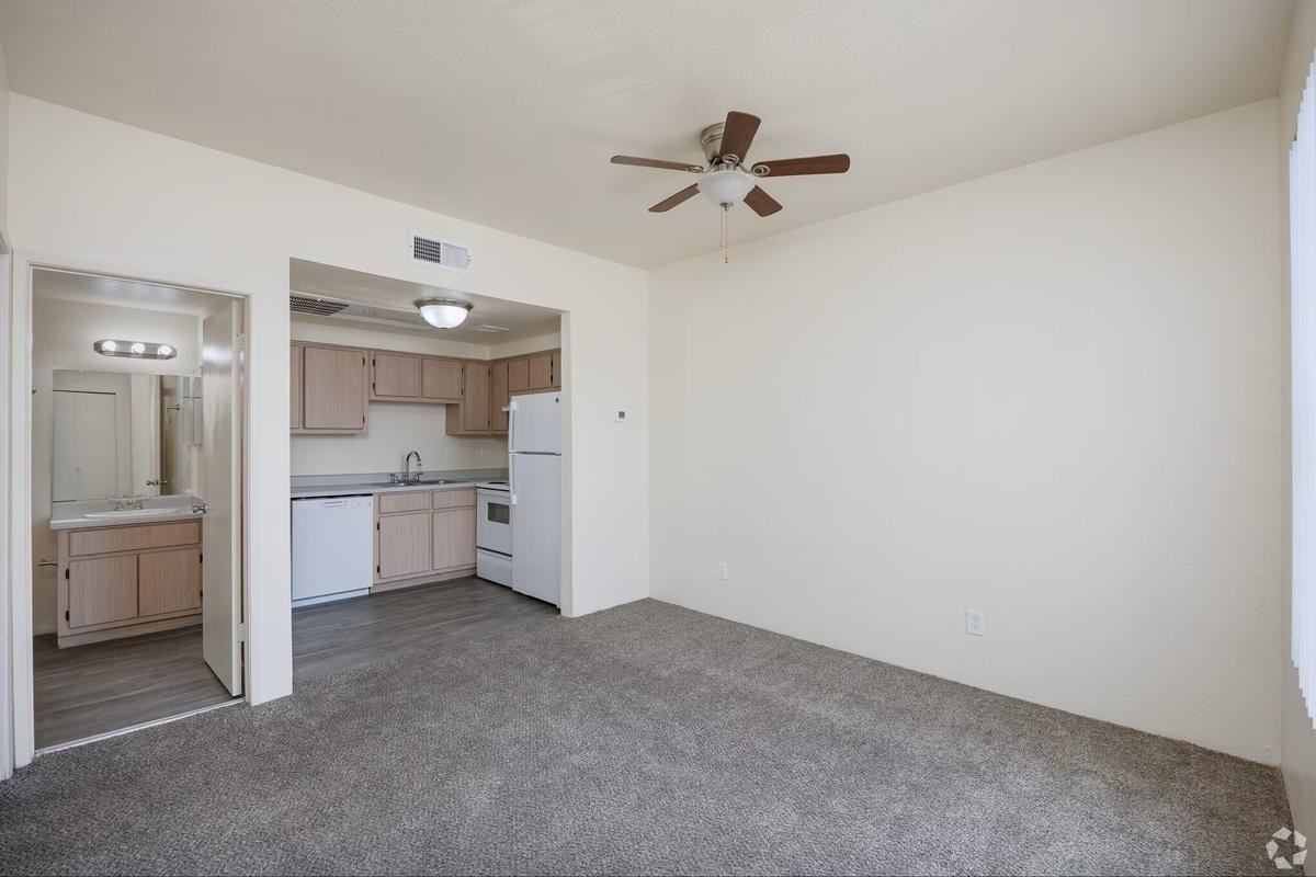 1600 W 12th St - Photo 2 of 4