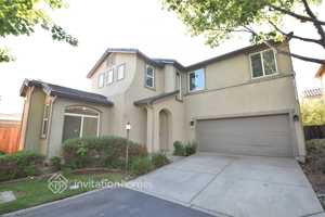 featured image of 16 Shadmoor Pl