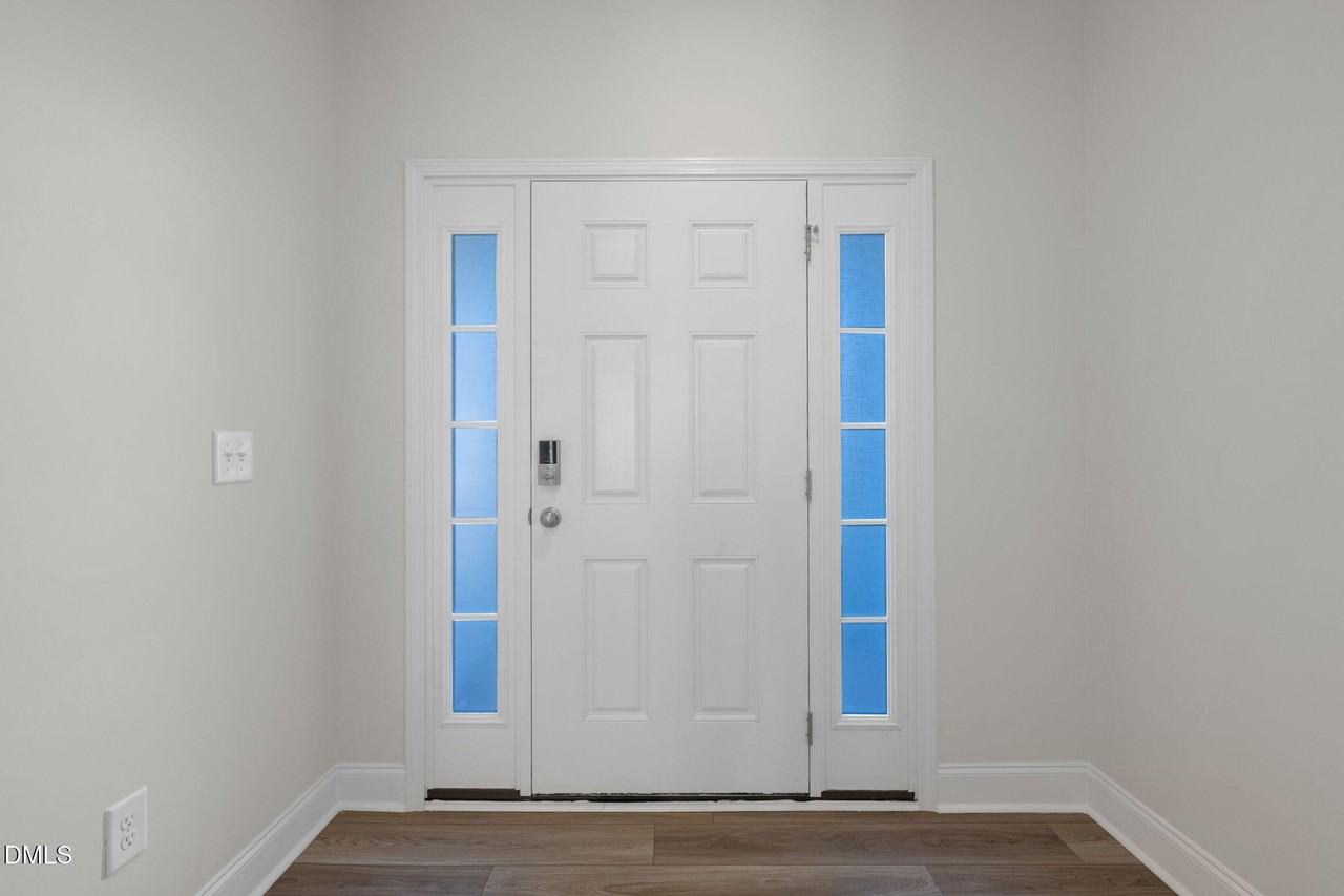 1145 Tembrook Dr - Photo 4 of 38