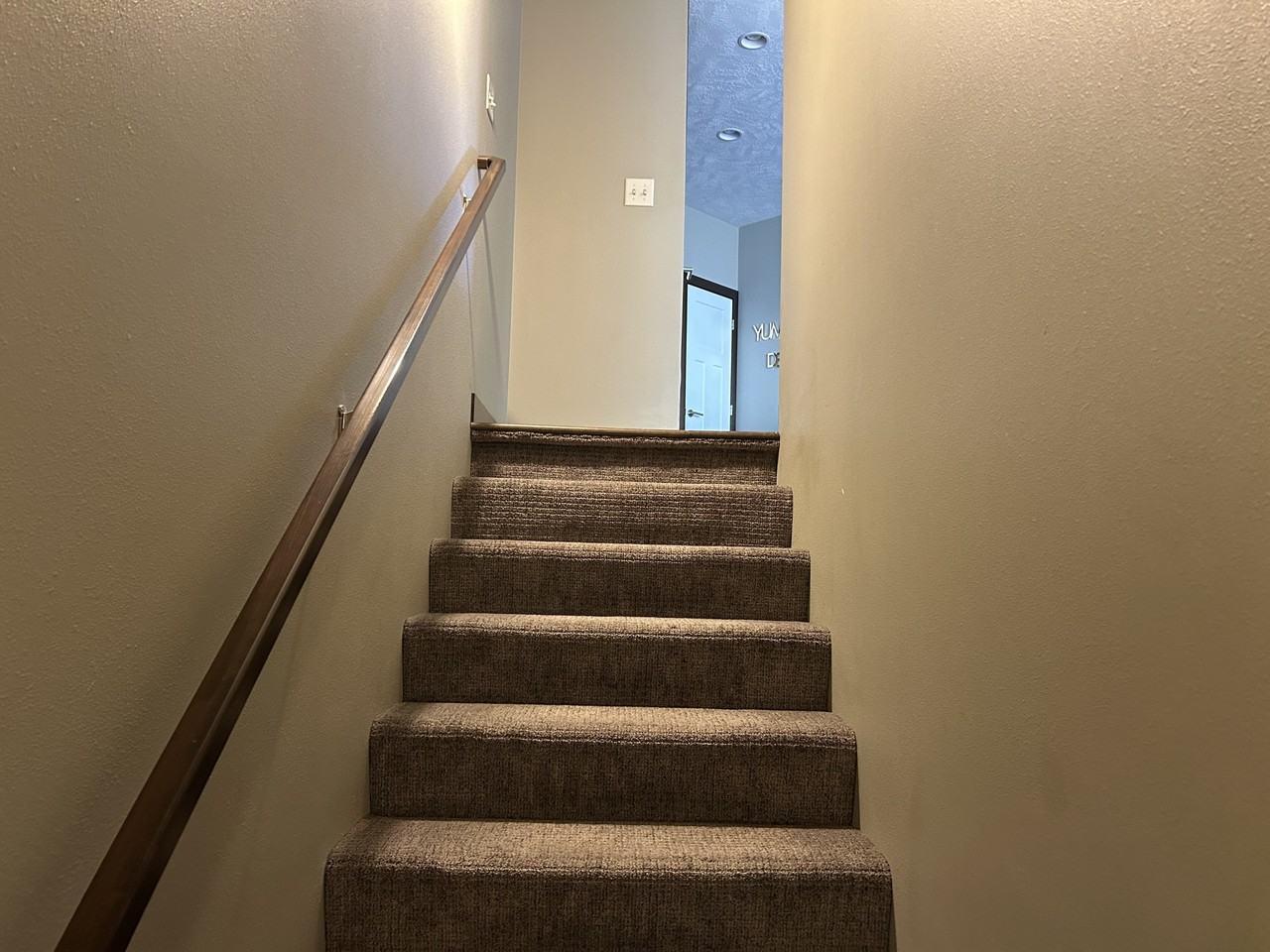 212 E 14th St - Photo 7 of 50