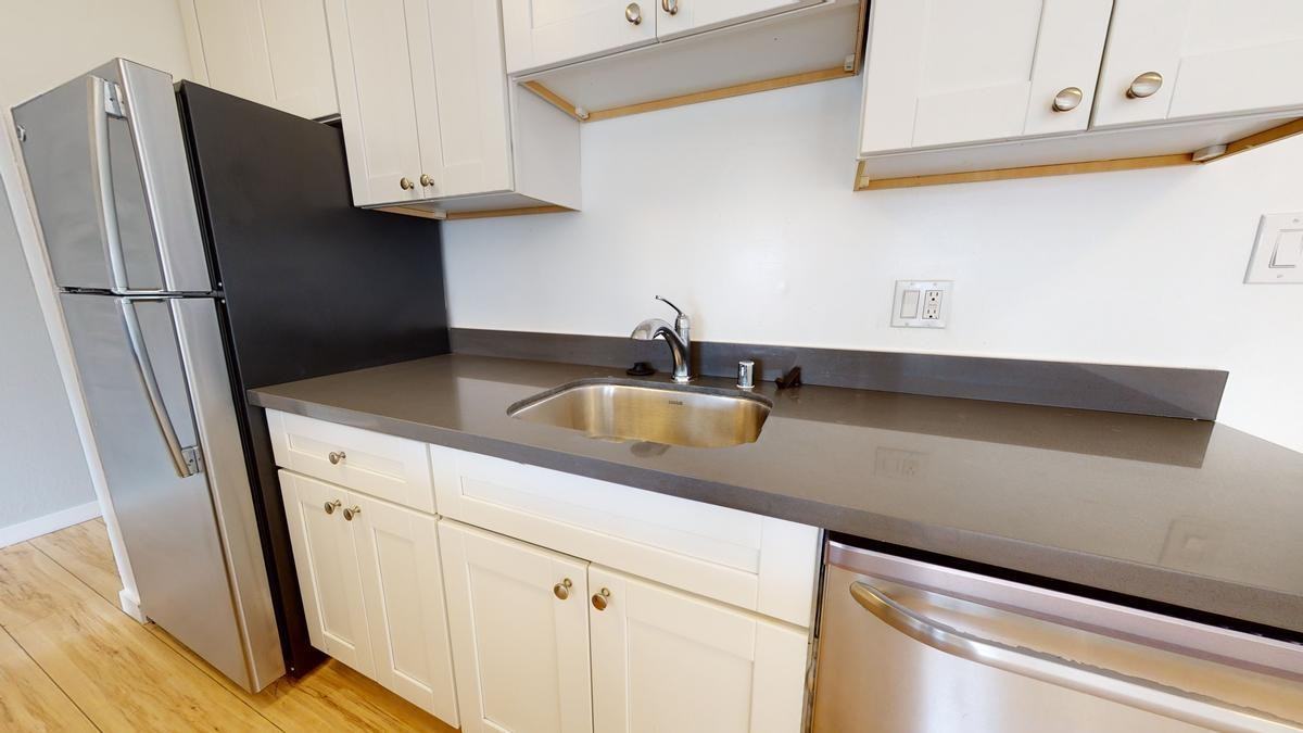 377 Santa Clara Avenue - Photo 2 of 21