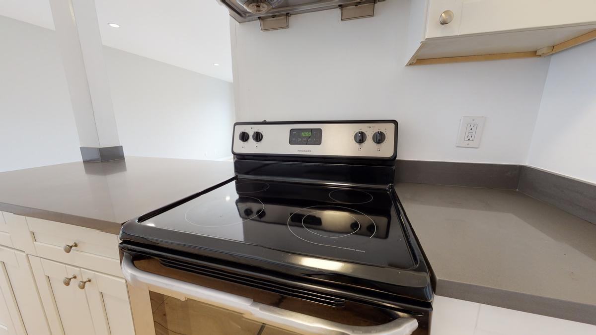 377 Santa Clara Avenue - Photo 5 of 21