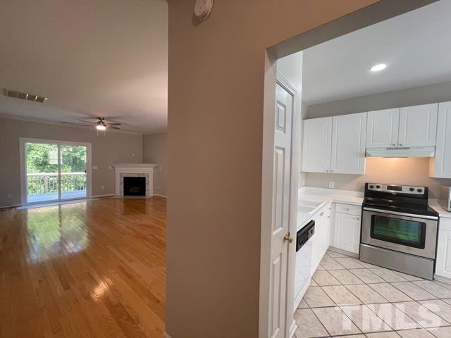 1007 Willowedge Court - Photo 4 of 21